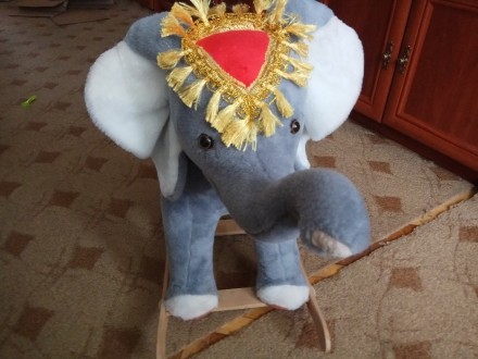 Продам детскую игрушку-качалку в виде слоника в отличном, практически новом сост. . фото 4