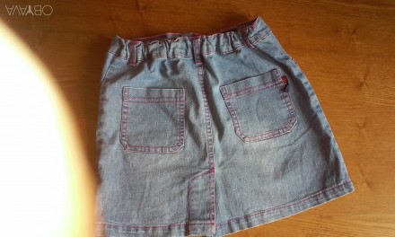 легкая,красивая юбка джинсовая 
пояс на резиночке!
длина-31 см
ширина-36 см. . фото 4