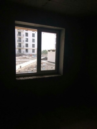 ЖК "Авалон-5", черновая, автономное отопление, балкон со спальни, хороший тихий . . фото 6