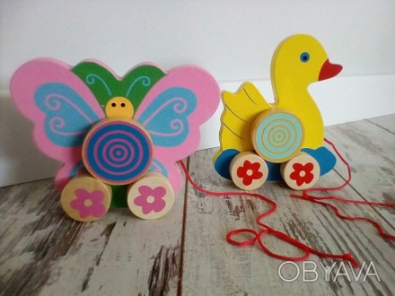 Деревянные игрушки для малышей каталка на веревке утка, бабочка. Цена за одну шт. . фото 1
