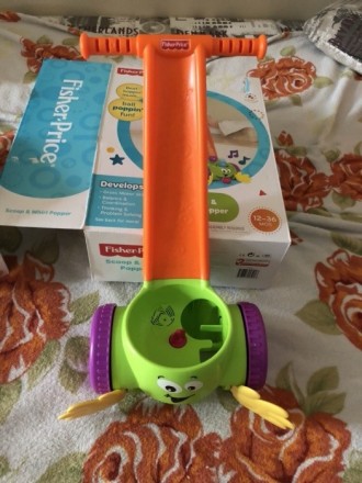 Убегающая игрушка Fisher-Price Scoop and Whirl Popper предоставит совершенно нов. . фото 3