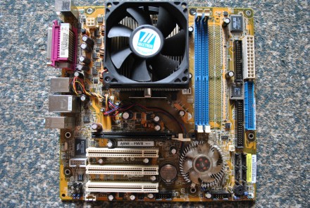 Материнская плата Asus A8NE-FM/S Socket 939 c
процессором AMD 64 3000+ 1.8 МГц . . фото 2