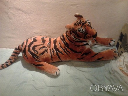 Большая мягкая игрушка Тигр 120 см Очень краси вая Состояние новой цена в рубл я. . фото 1