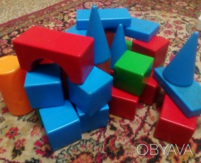 Большой конструктор для малышей. 28 деталей: 7 цилиндров, 12 кубиков, 4 прямоуго. . фото 1