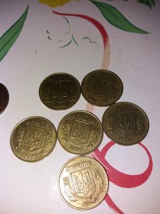 Різні монети по різним цінам. . фото 7