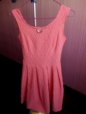 Классное платье персикового цвета на подростка лет 14-16 или на взрослого с разм. . фото 3