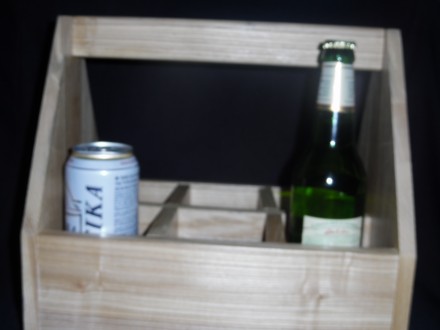 Оригинальная подставка для пива из дерева
Подойдет для отдыха и транспортировки. . фото 5