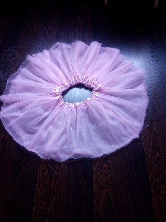 Розовая юбочка для танцев или утренников на девочку 4-5 лет в хорошем состоянии,. . фото 3