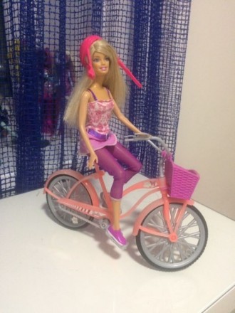 Кукла с велосипедом в идеальном состоянии. . фото 3