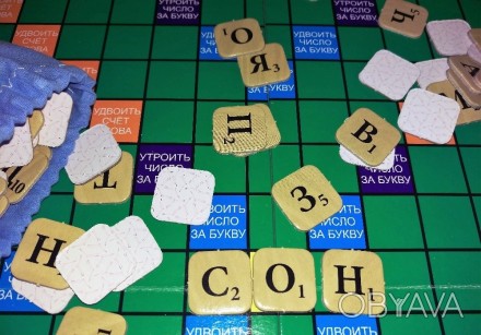 Настольная игра в слова (scrabble) для детей и взрослых на русском языке. Игра в. . фото 1