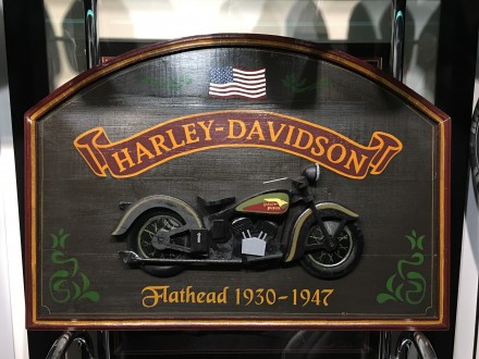 Рекламная картина Harley Davidson 
Дерево, 3D 
Винтаж. Размер 75~54 см. . фото 3