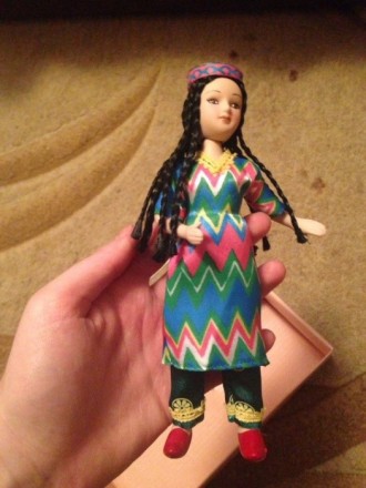 Продам фарфоровую куклу из коллекции "Разные национальности", в коллекции 30 кук. . фото 3