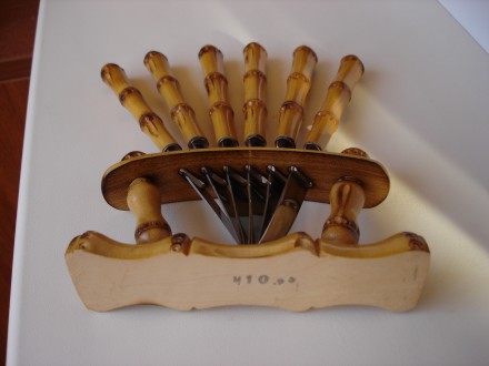 Ножи набор из 6 шт. на подставке, бамбуковая ручка. оригинальные, раритетные, пр. . фото 6