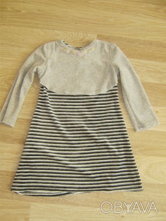Продам серое теплое платье для девочки 4-5 лет. Длина платья - 60 см, ширина на . . фото 1