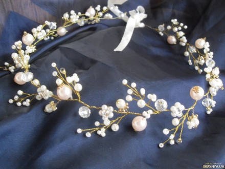 ...

Свадебный венок, плетеный на основе серебристой или золотистой проволоки . . фото 9