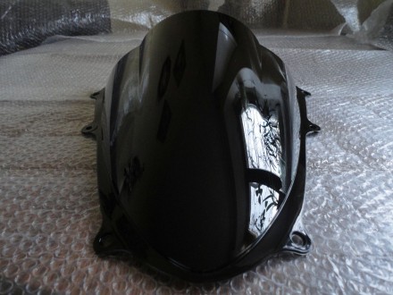 Вітрове скло для мотоцикла Suzuki GSX-R1000 2009р-2015р, горбате нове колір чорн. . фото 2