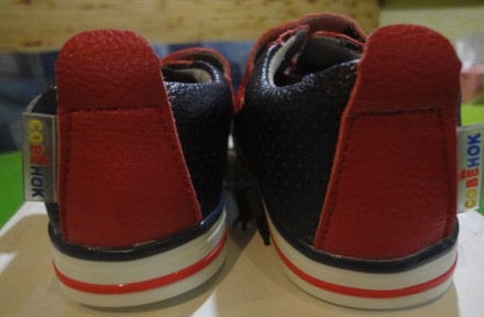 Кросівки нові синьо-червоно-білі, хлопчик, хоча підбирали для дівчинки - дизайн . . фото 9