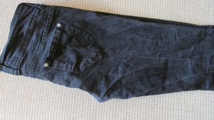 Продам джинсы черные, летние, есть потертости. Самовывоз в Киеве м.Вырлыця или д. . фото 4