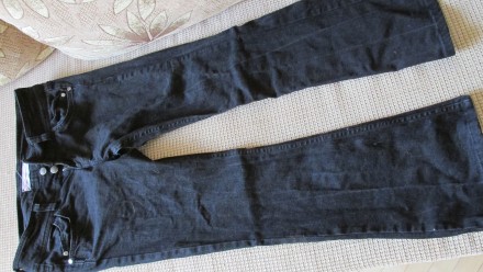 Продам джинсы черные, летние, есть потертости. Самовывоз в Киеве м.Вырлыця или д. . фото 2
