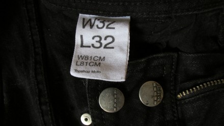 Продам джинсы черные, летние, есть потертости. Самовывоз в Киеве м.Вырлыця или д. . фото 3
