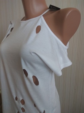 New Look
футболка белая размер XS длина 55см,ПОГ 44,фото на теле не делаю

Цв. . фото 4