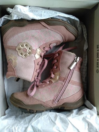 Ботинки Geox 24 размер на девочку. Натуральная замша снаружи розового цвета с бл. . фото 6