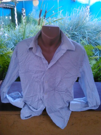 Стильная мужская рубашка белого цвета с синими полосами и с размером L, производ. . фото 2