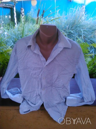 Стильная мужская рубашка белого цвета с синими полосами и с размером L, производ. . фото 1