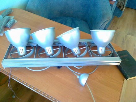 Светильники потолочные, спот на 4 лампы, цоколь стандартный, материал-алюминий, . . фото 2