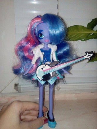 Продаю шикарную куклу из линейки кукол Rainbow Rocks принцессу Луну. Кукла в отл. . фото 4