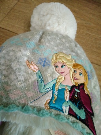 Продам зимнюю шапочку тм Disney, размер 46-48,на шапочке указан размер 52,но она. . фото 9