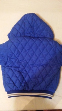 Курточка демисезонная на 4-5 лет.Производство-Турция.внутри флисовая подкладка.н. . фото 4