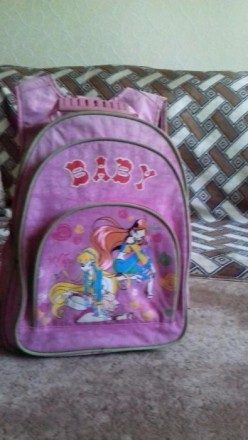 Рюкзак для девочки розового цвета с рисунком б/у, четыре отдела, рефленая спинка. . фото 5