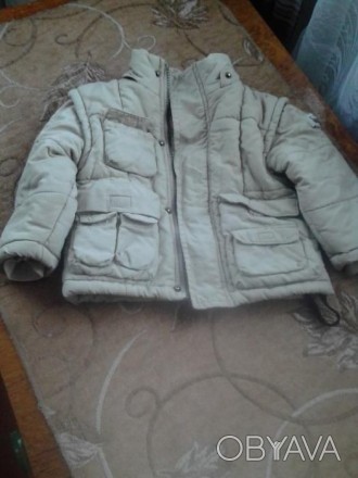 демисезонная курточка на мальчика 6-12 мес. в хорошем состоянии, теплая и красив. . фото 1