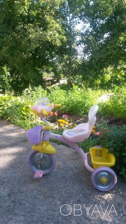 Красивый трехколесный велосипедик вызовет море восторга у каждой малышки! Велоси. . фото 1