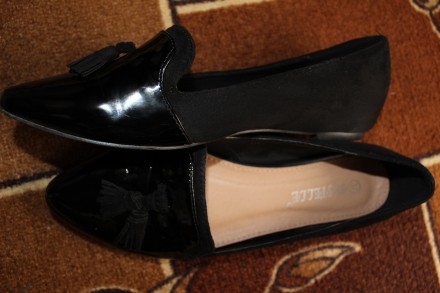 Красиві фірмові туфлі,повністю шкіряні,устілка з супінатором-23,3см,нові,взували. . фото 8