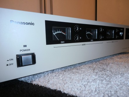 Panasonic AG-DA100-E Видео/аудио дистрибьютор - усилитель. Предназначен для разв. . фото 7
