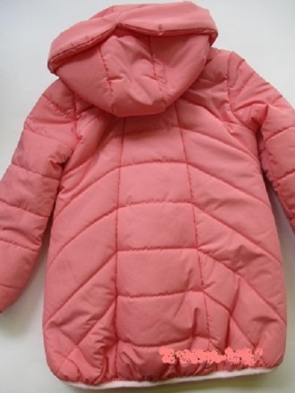 Куртка демосезонна на дівчинку
Розмір:104
Матеріал: плащова тканина
Матеріал . . фото 4