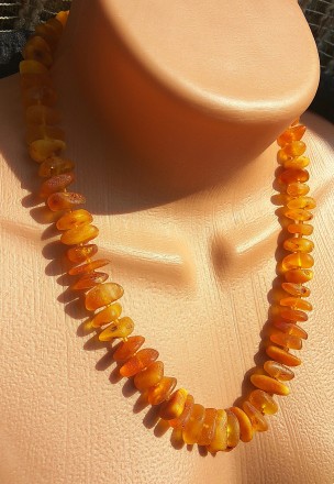 Ожерелье из натурального янтаря с бисером - самобытное и оригинальное произведен. . фото 3