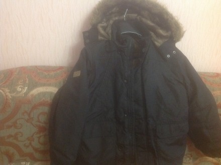Курточка на синтипоне, очень легкая,удобна и очень тёплая.Носилась пол сезона- у. . фото 2