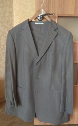 Продам недорого классический мужской костюм от Voronin (оригинал), коричневый в . . фото 3