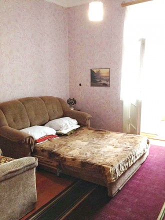 Продається 2-к. квартира, «сталінка», з роздільними кімнатами в центрі, вул. Пуш. . фото 2
