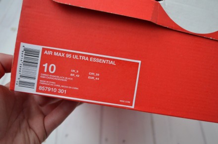 Кроссовки Nike Air Max 95 Ultra Essential
в наличии US10 - 28 см - eur44
Новые. . фото 7