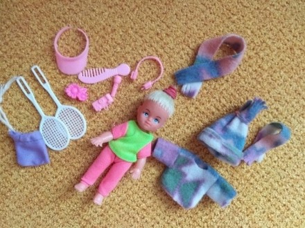 Продам куклы Барби 90 - х гг, в хорошем состоянии и аксессуары (на одной есть де. . фото 6