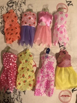 Барби с набором платьев)хороший подарок для маленькой принцессы) + подарочный ку. . фото 2