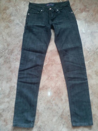 Черные джинсы в отличном состоянии. Длина брюк- 103 см, пояс-72 см, длина по вну. . фото 2