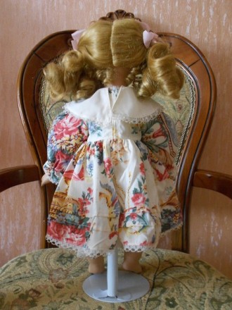 Фарфоровая кукла Ann-Cathrin Tchibo decore Porzellan, немецкой фирмы Deko-Puppe.. . фото 5