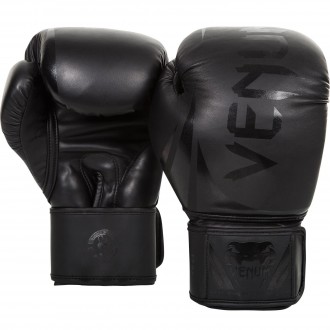 Новенькие перчатки для бокса\тайского бокса Venum all black
Заказывались на офф. . фото 3
