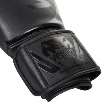 Новенькие перчатки для бокса\тайского бокса Venum all black
Заказывались на офф. . фото 4