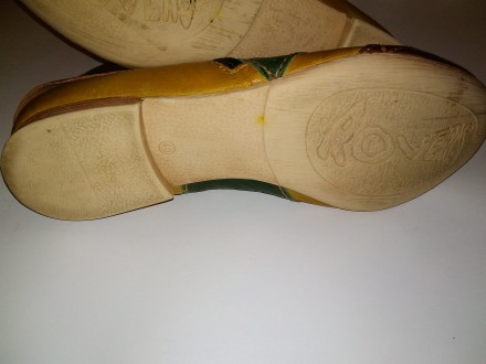 Шикарная яркая обувь от немецкого бренда Rovers .
Пошита вручную в Испании.
В . . фото 7